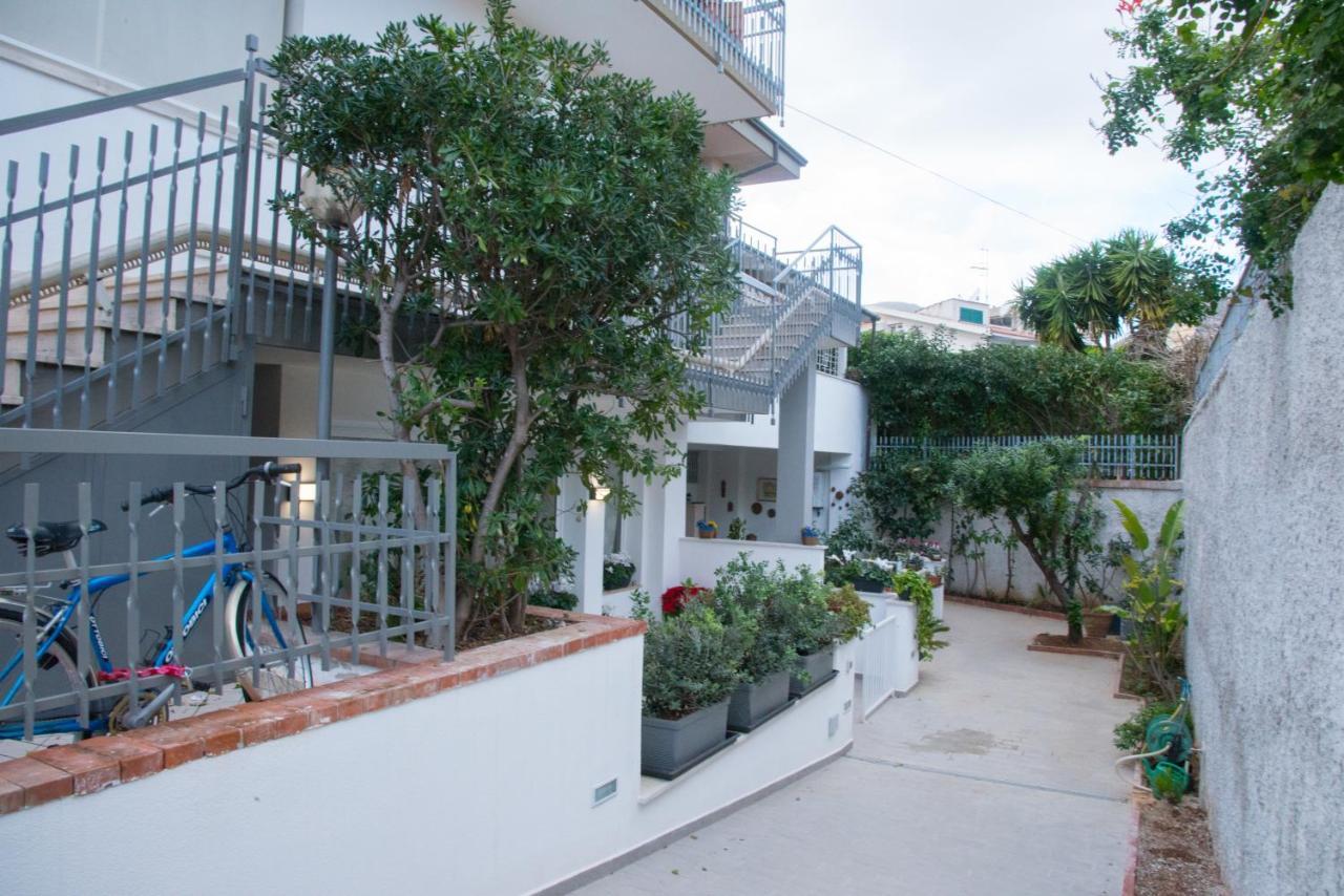 Ferienwohnung Mondello Manick Mare Palermo Exterior foto